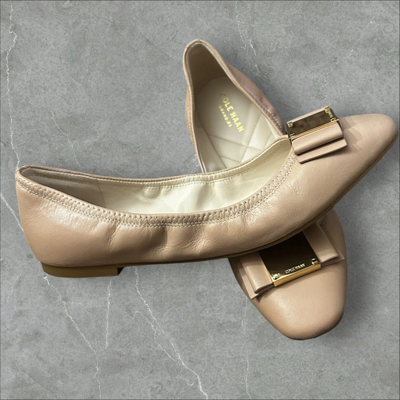 Cole Haan Women’s Tali Bow Ballet Flat / Tan 9B - Picture 4 of 9